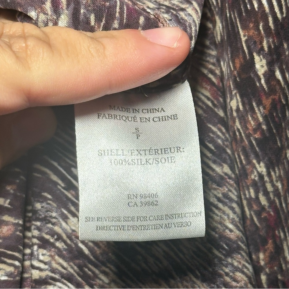 Theory Silk Sheer Button Up Abstract Print Blouse… - image 8